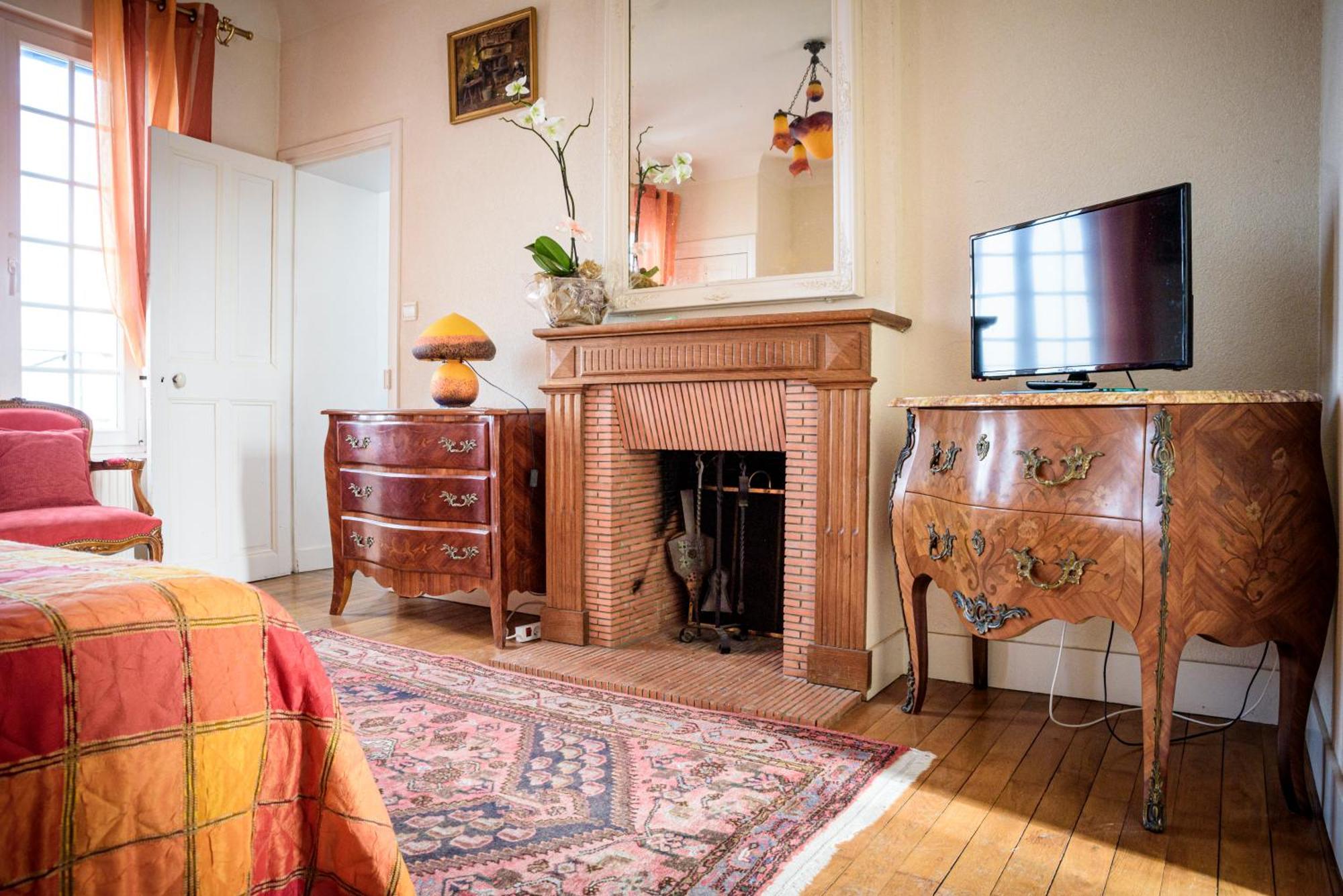 Maison Studios & Appartements Les 4 Vents 吕克索梅 外观 照片